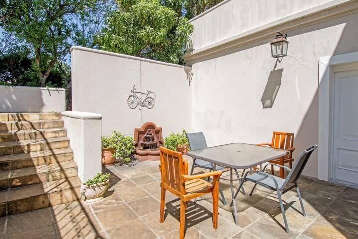 Chateau Neuf Du Cap Hout Bay Exterior photo