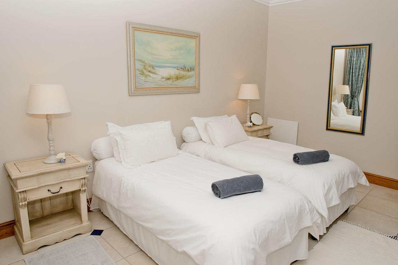 Chateau Neuf Du Cap Hout Bay Exterior photo